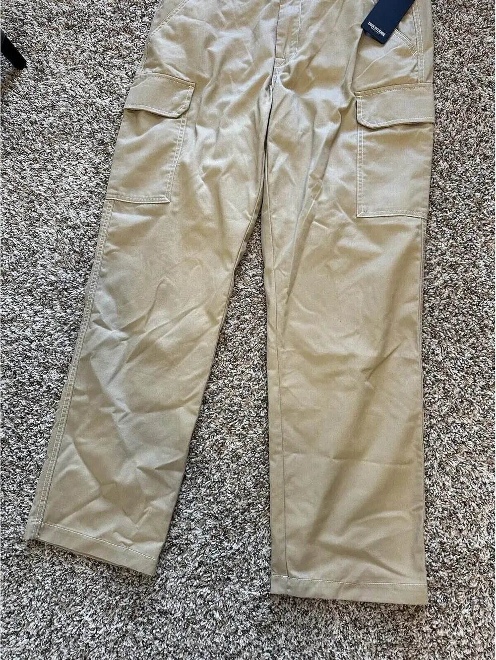 True Religion Men's Travertine Khaki Baggy Cargo Pants Size 32x32 NWT $159